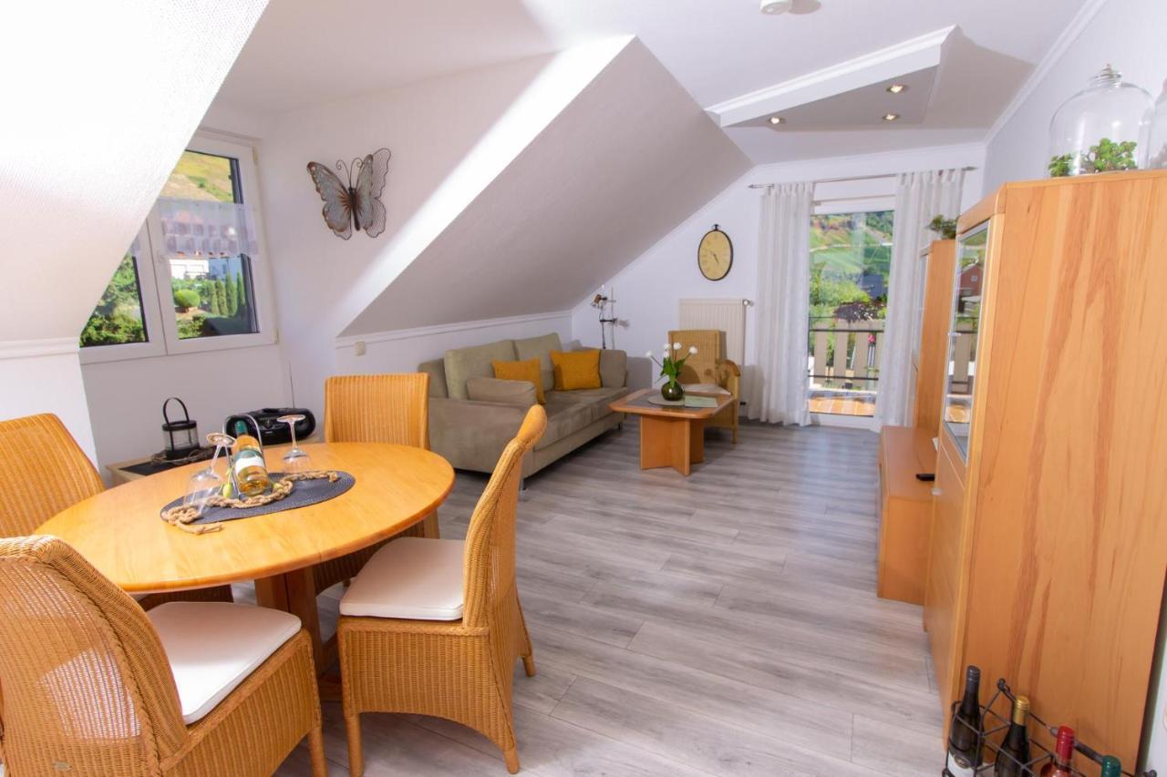 Ferienweingut Juergen Beth Apartamento Kröv Exterior foto